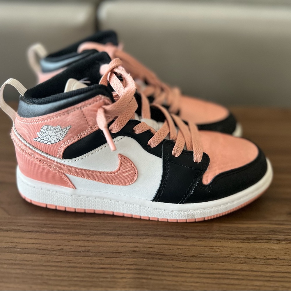 Nike Kids Coral and Black High-Top Sneakers .